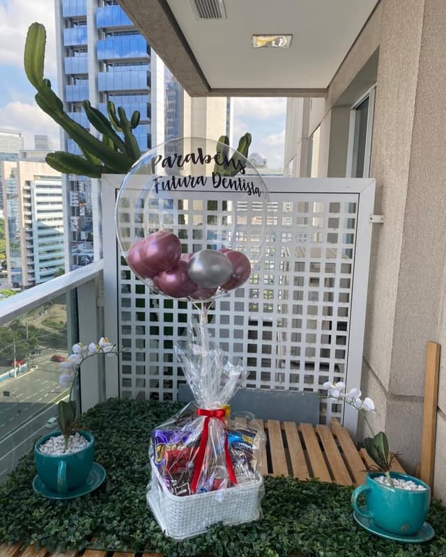 Cesta personalizada elegante